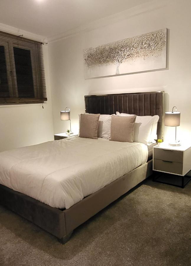 Stunning 2 Bedroom Apartment In Canary Wharf - Morland Apartments ロンドン エクステリア 写真