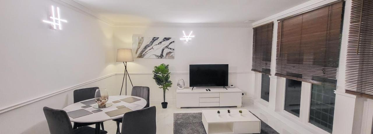Stunning 2 Bedroom Apartment In Canary Wharf - Morland Apartments ロンドン エクステリア 写真