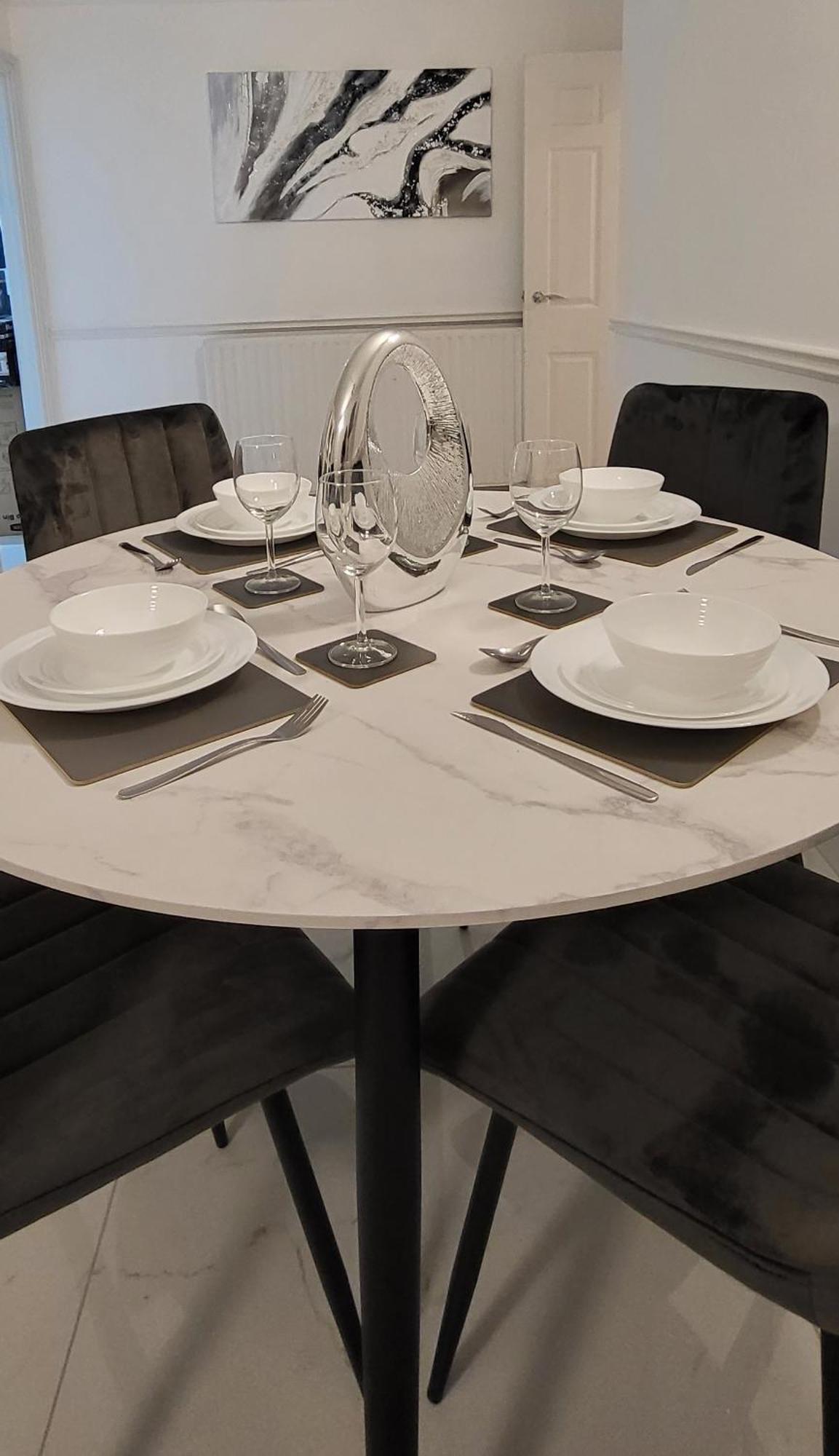 Stunning 2 Bedroom Apartment In Canary Wharf - Morland Apartments ロンドン 部屋 写真